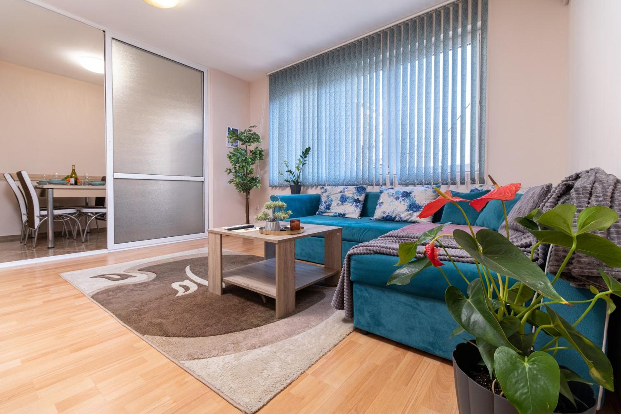 Comfortable 2Br Urban Getaway In City Center Пловдив Экстерьер фото